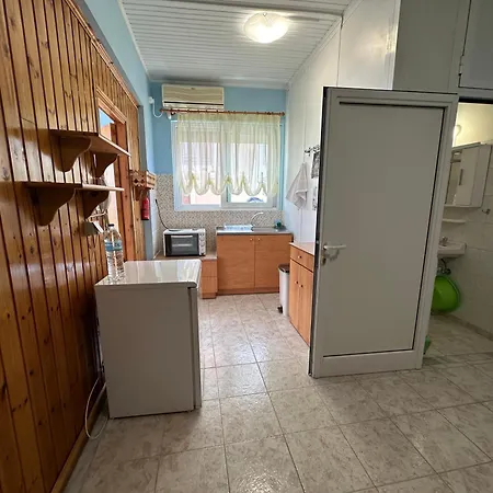 Waterfront Apartment Lixouri