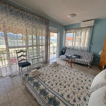 Apartment Waterfront Lixouri
